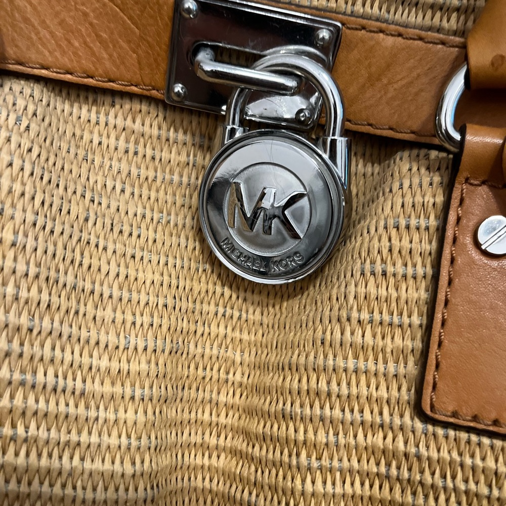 Vintage Michael Kors Large Hamilton Tan Woven Bag Purse Tote Silver hardware - Picture 14 of 15